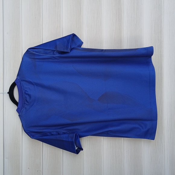 $820 Burberry Floral Blue Graphic T-Shirt, run large (Unisex), P2P 21 - Picture 5 of 8